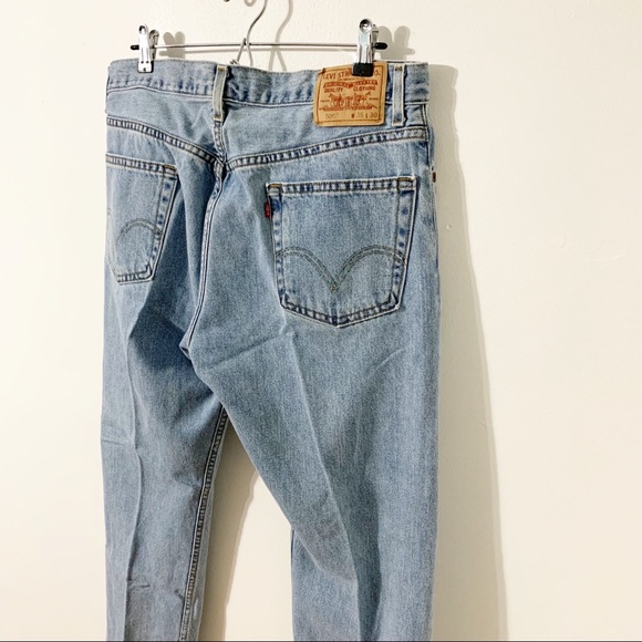 Levi’s 505 Regular Fit Light Wash Blue Denim Jeans 36x30 Five Pocket Styling - Picture 4 of 10